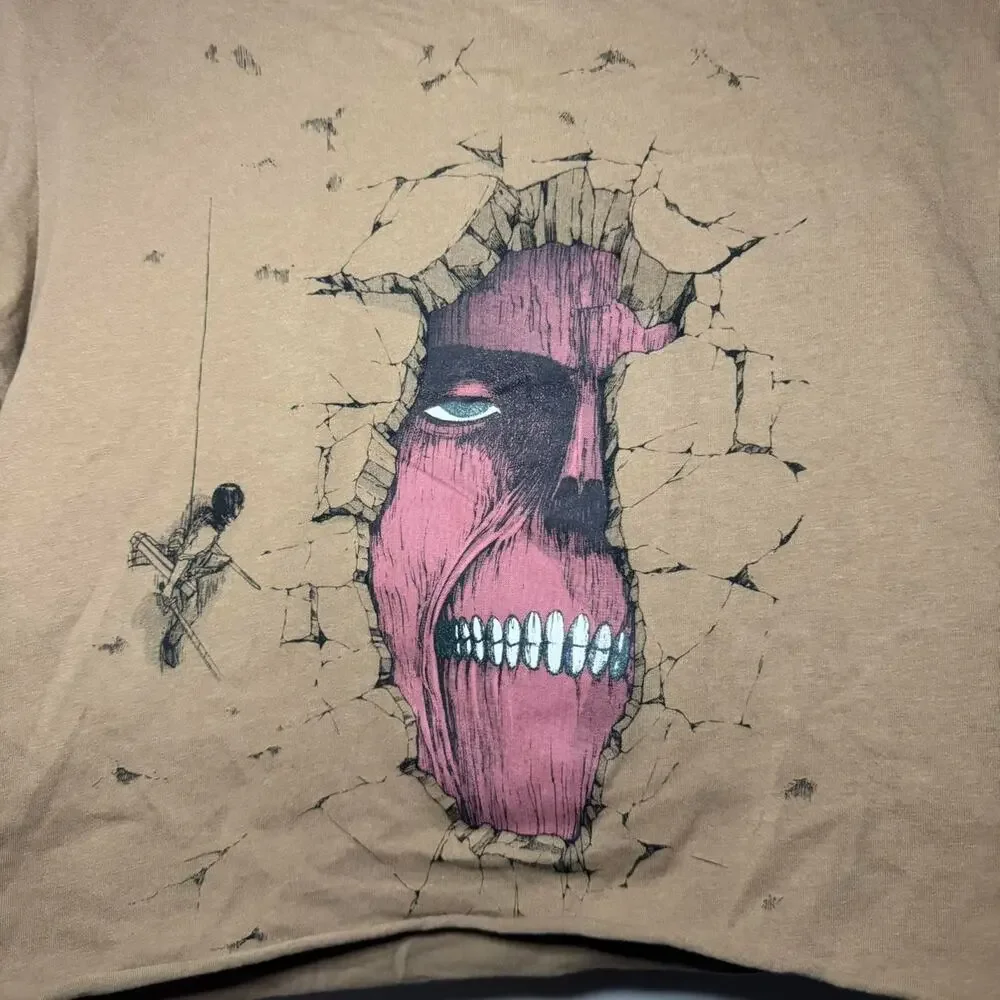 UNIQLO x UT Collection Archive Attack on Titan Anime Graphic T-Shirt — SMALL - Picture 4 of 7